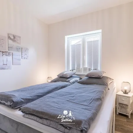 Ferienhus Suederdiek 度假居 *